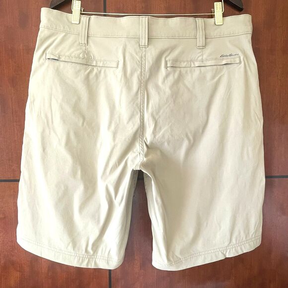 Eddie Bauer Travex Men's Tan Khaki Back Zipper Pockets Pant Shorts Size 38 - Picture 3 of 9